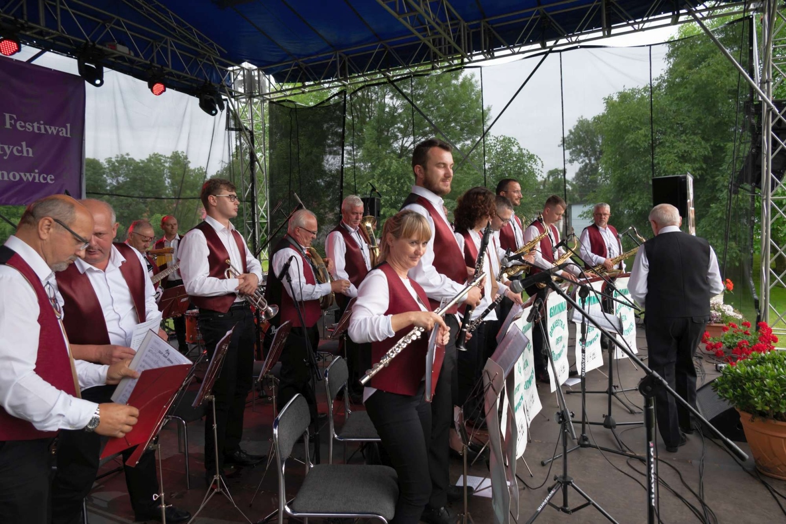 Zdjęcie w galerii na portalu naszwodzislaw.com: Jest w orkiestrach dętych siła. Orkiestra z Gołkowic na podium w Tworkowie wiadomości z regionu