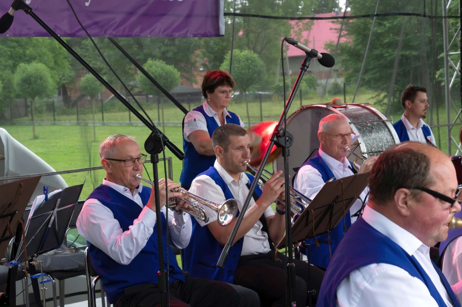 Zdjęcie w galerii na portalu naszwodzislaw.com: Jest w orkiestrach dętych siła. Orkiestra z Gołkowic na podium w Tworkowie wiadomości z regionu