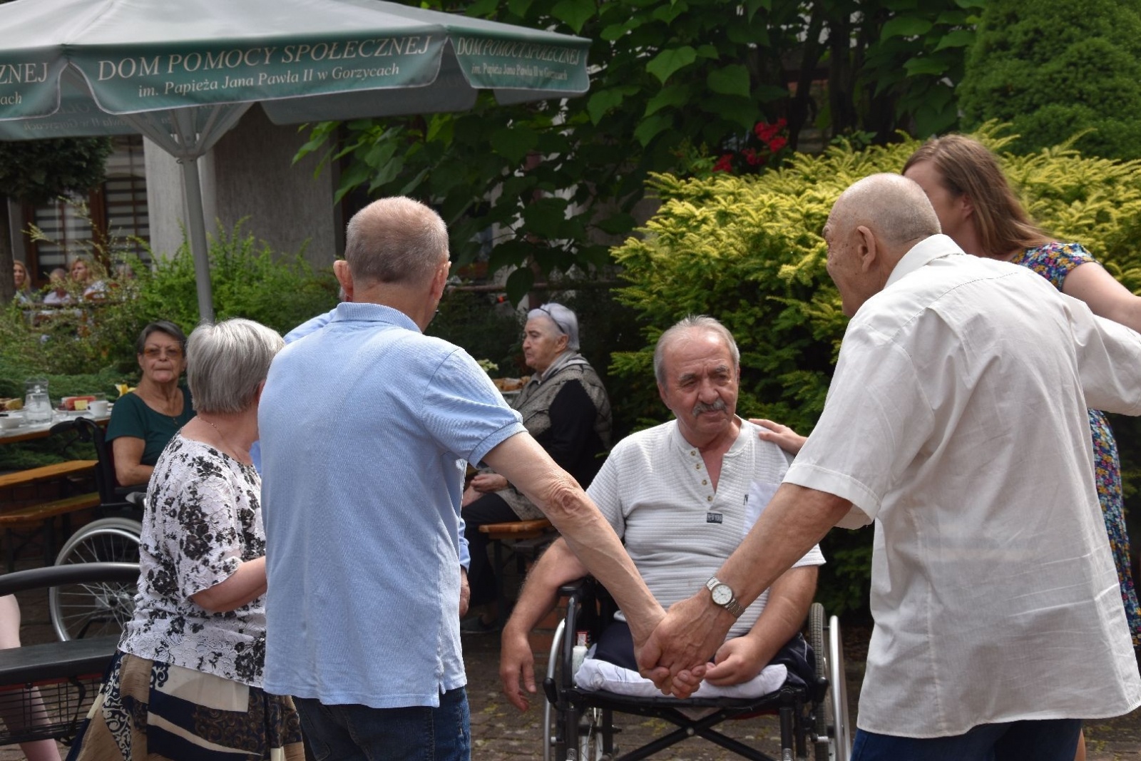 Zdjęcie w galerii na portalu naszwodzislaw.com: W sielskiej scenerii powitali lato [FOTO] wiadomości z regionu