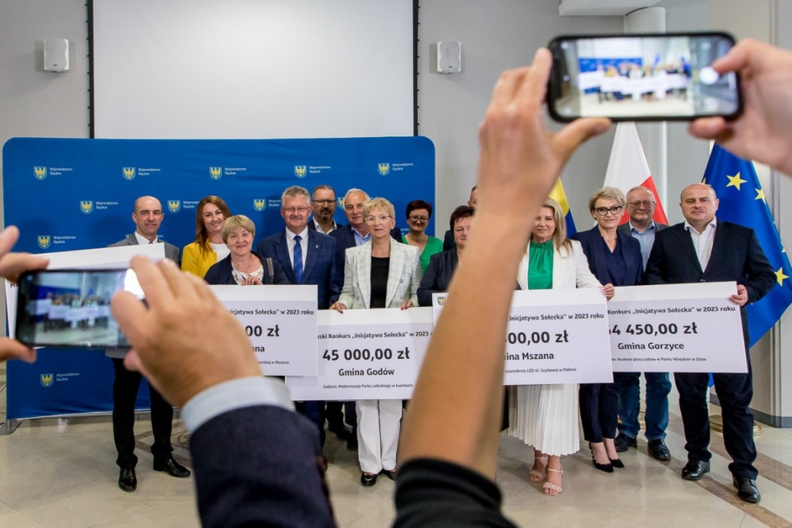 Zdjęcie w galerii na portalu naszwodzislaw.com: Inicjatywa sołecka. Wsparcie dla gmin powiatu wodzisławskiego wiadomości z regionu