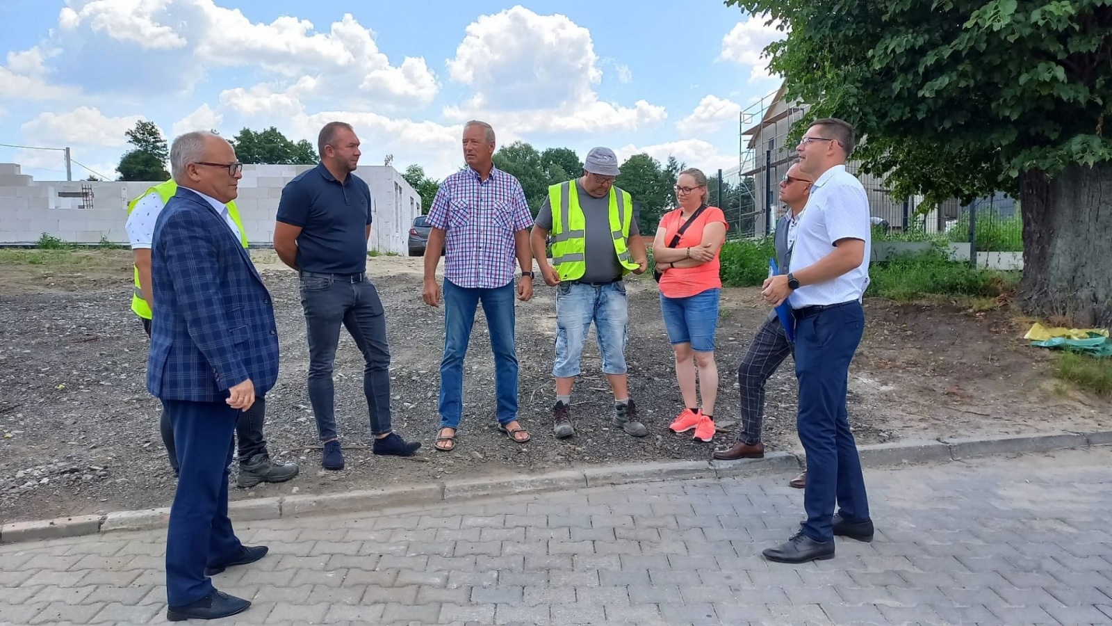 Zdjęcie w galerii na portalu naszwodzislaw.com: Ulica 1 Maja w Gołkowicach oficjalnie odebrana wiadomości z regionu