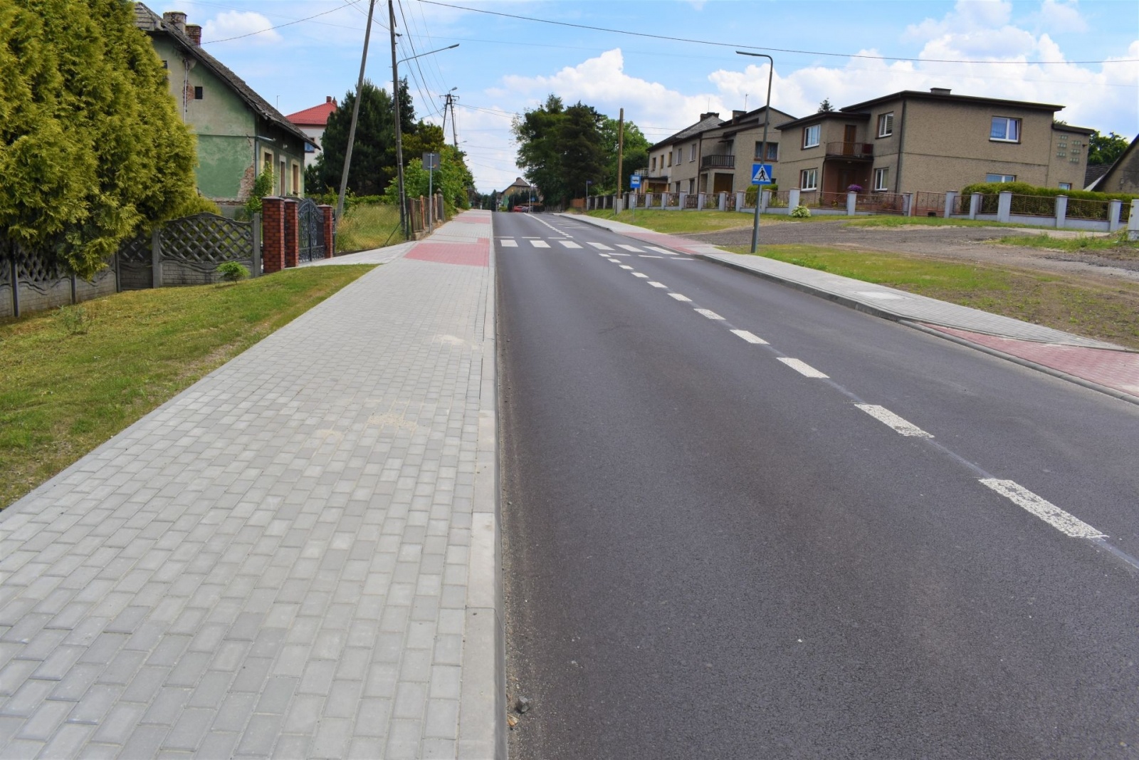 Zdjęcie w galerii na portalu naszwodzislaw.com: Ulica 1 Maja w Gołkowicach oficjalnie odebrana wiadomości z regionu