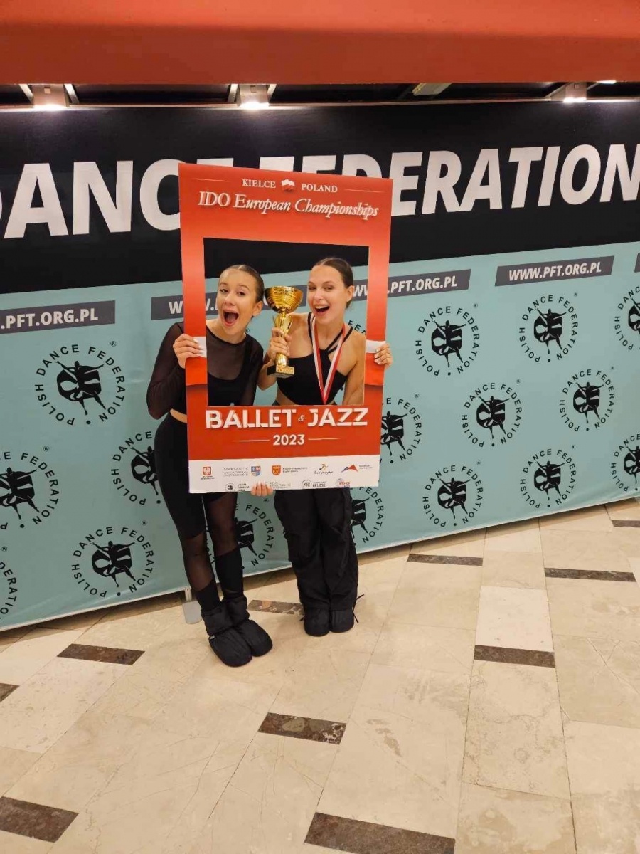 Zdjęcie w galerii na portalu naszwodzislaw.com: Ofelia Sobik z zespołu Miraż mistrzynią Europy wiadomości z regionu