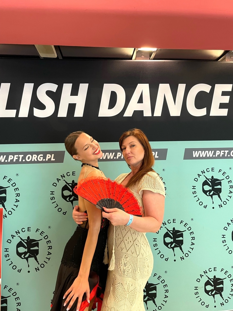 Zdjęcie w galerii na portalu naszwodzislaw.com: Ofelia Sobik z zespołu Miraż mistrzynią Europy wiadomości z regionu