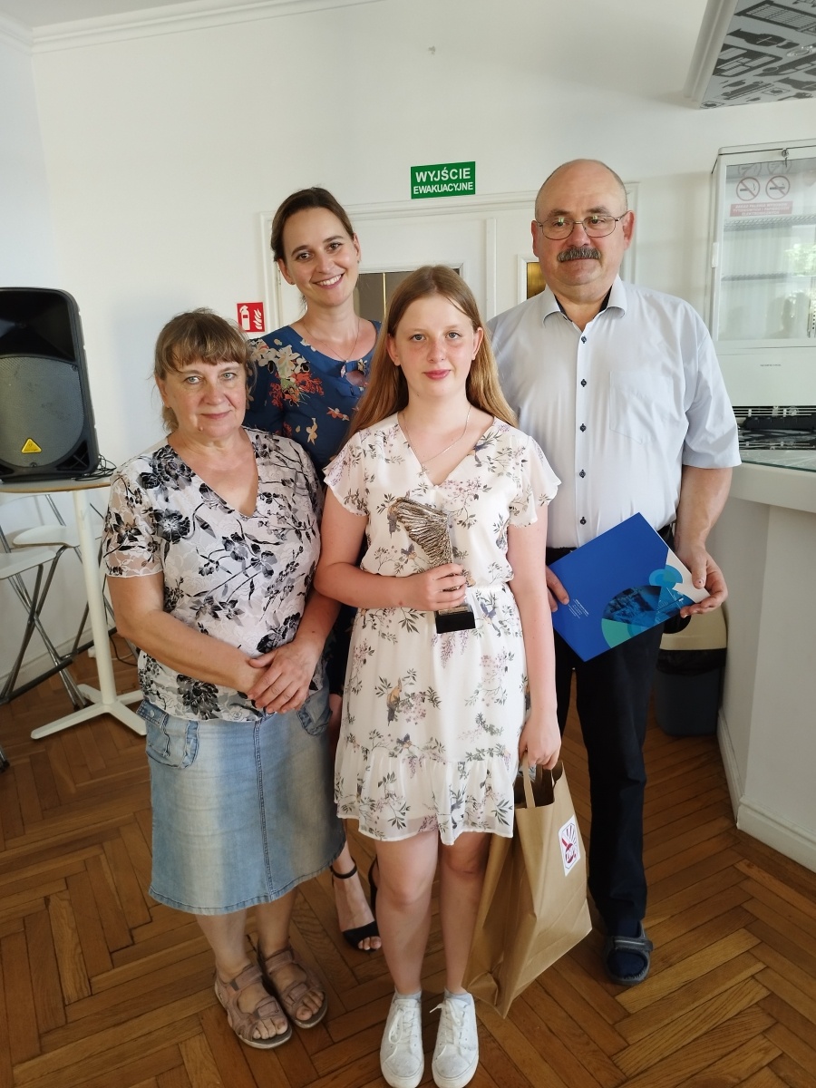 Zdjęcie w galerii na portalu naszwodzislaw.com: Pszów. Doceniono najlepszych uczniów wiadomości z regionu