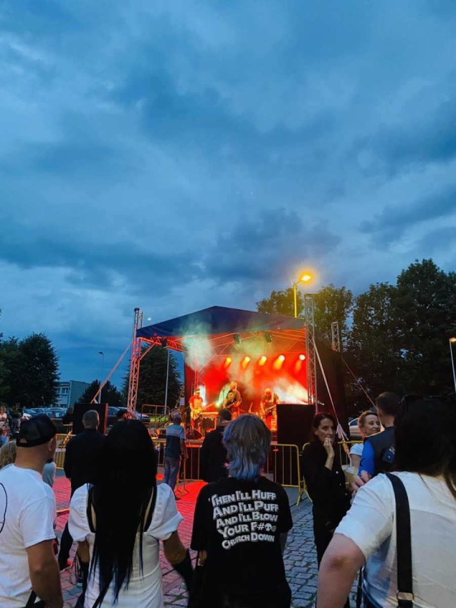 Zdjęcie w galerii na portalu naszwodzislaw.com: I Festiwal ROCKdułtowy za nami [FOTO] wiadomości z regionu