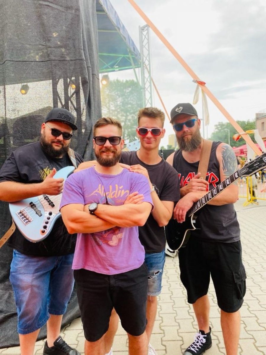 Zdjęcie w galerii na portalu naszwodzislaw.com: I Festiwal ROCKdułtowy za nami [FOTO] wiadomości z regionu