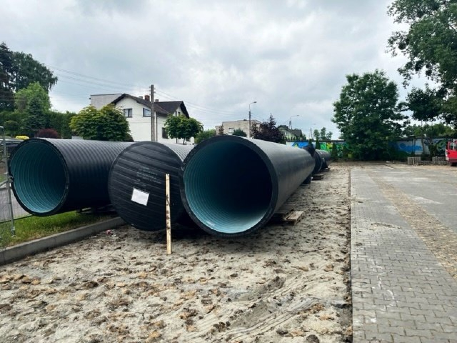 Zdjęcie w galerii na portalu naszwodzislaw.com: Rydułtowy. Budowa zabezpieczeń przeciwpowodziowych. Jak postępują prace? wiadomości z regionu