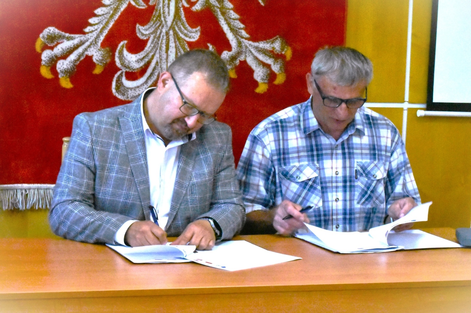 Zdjęcie w galerii na portalu naszwodzislaw.com: Wkrótce ruszy rozbudowa szkoły w Krostoszowicach. Powstaną nowe oddziały przedszkolne wiadomości z regionu