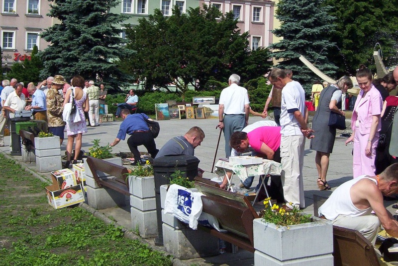 Zdjęcie w galerii na portalu naszwodzislaw.com: Pogoda sprzyjała wystawcom wiadomości z regionu