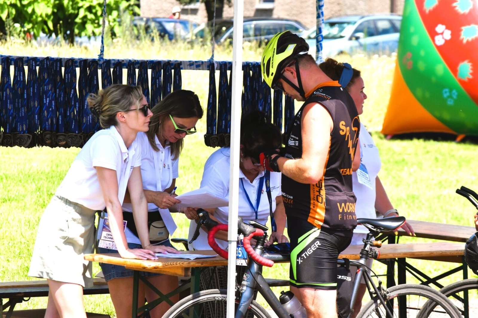 Zdjęcie w galerii na portalu naszwodzislaw.com: Godów gościł uczestników kolarskiego maratonu Tour de Silesia wiadomości z regionu