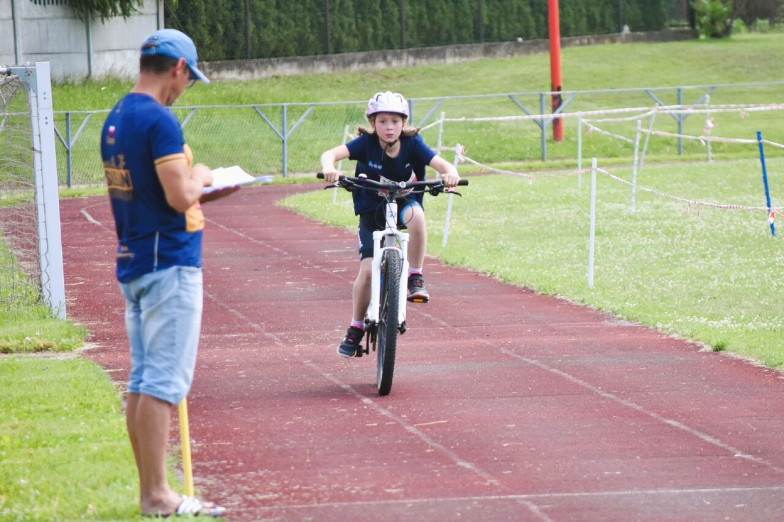 Zdjęcie w galerii na portalu naszwodzislaw.com: Godów gościł uczestników kolarskiego maratonu Tour de Silesia wiadomości z regionu