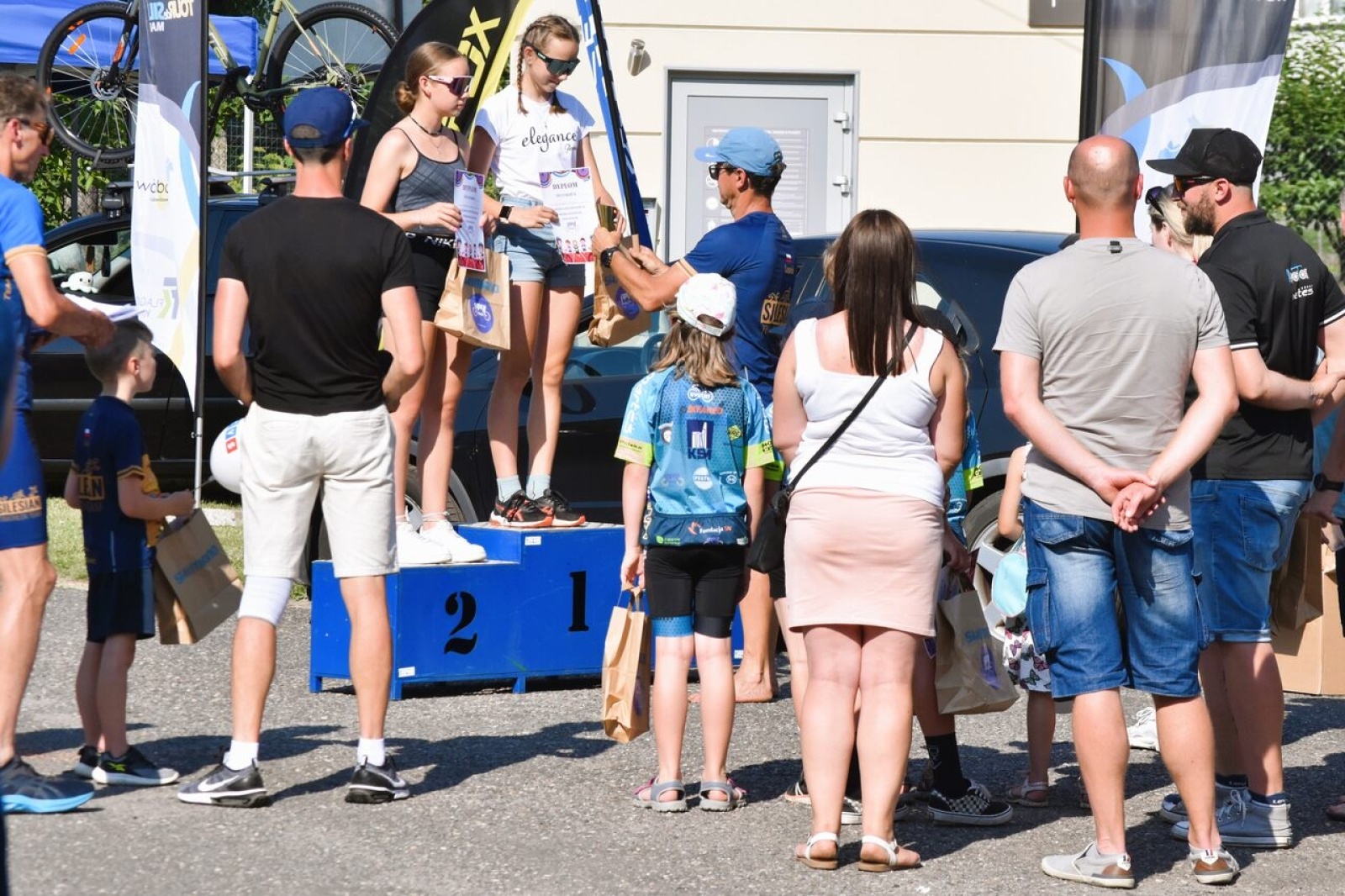 Zdjęcie w galerii na portalu naszwodzislaw.com: Godów gościł uczestników kolarskiego maratonu Tour de Silesia wiadomości z regionu