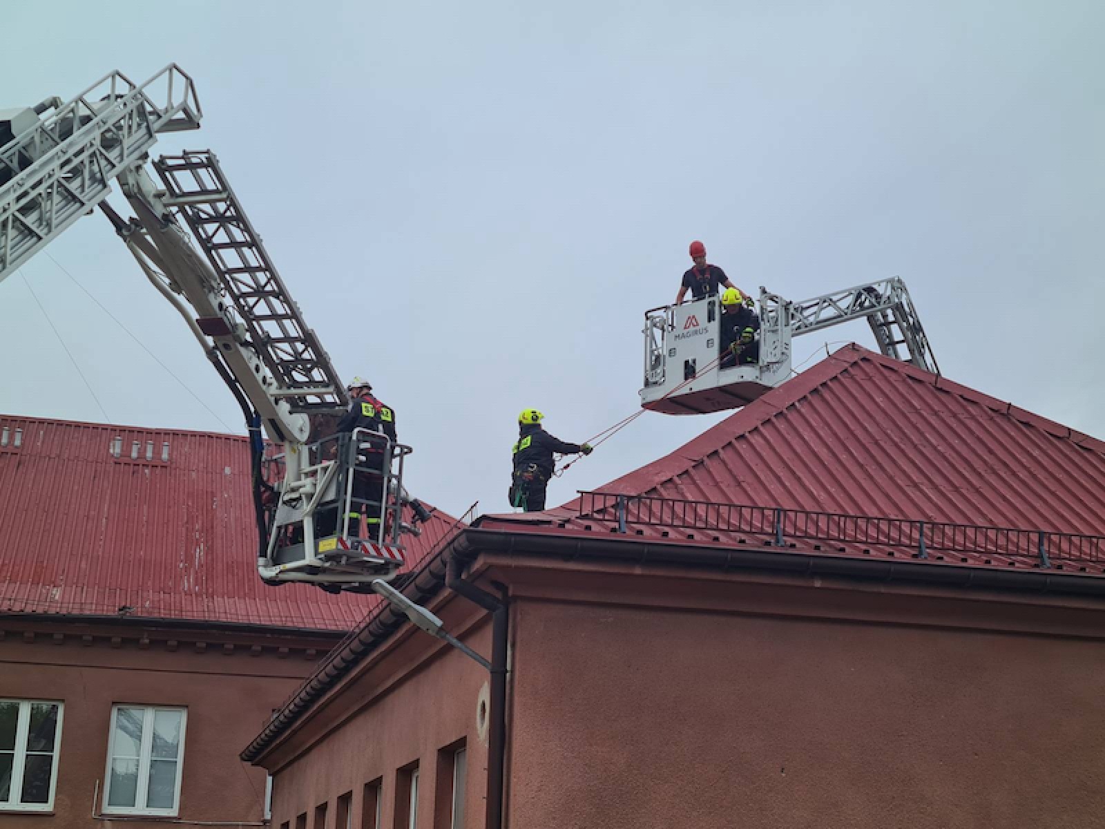 Zdjęcie w galerii na portalu naszwodzislaw.com: Ćwiczenia kompanii odwodowej OSP w Rogowie wiadomości z regionu