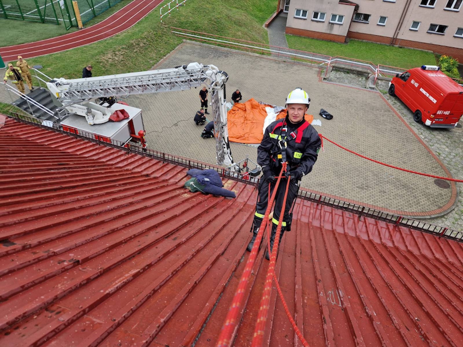 Zdjęcie w galerii na portalu naszwodzislaw.com: Ćwiczenia kompanii odwodowej OSP w Rogowie wiadomości z regionu