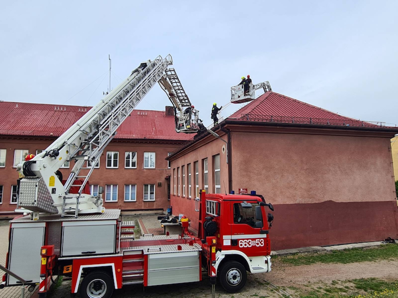 Zdjęcie w galerii na portalu naszwodzislaw.com: Ćwiczenia kompanii odwodowej OSP w Rogowie wiadomości z regionu