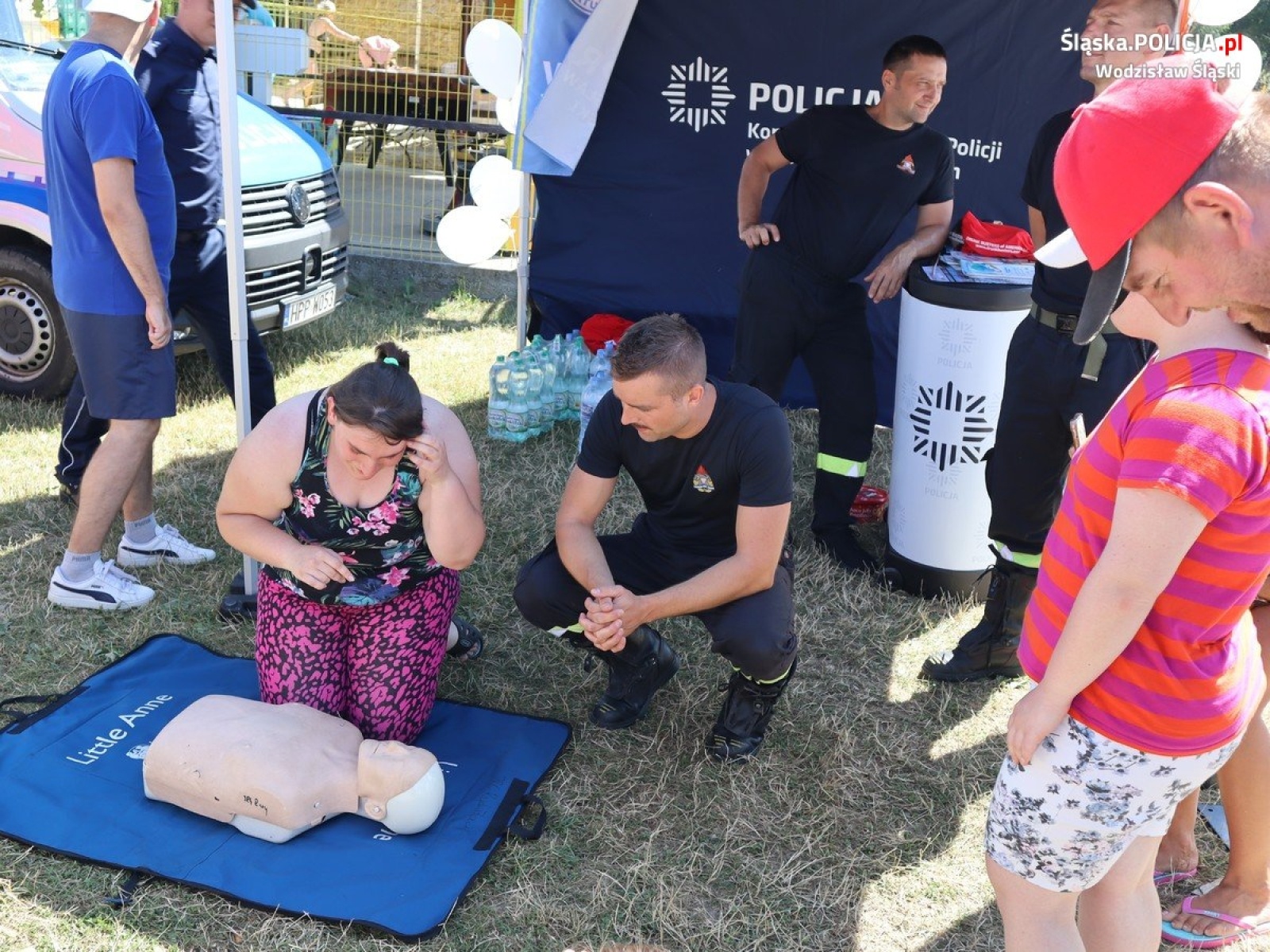 Zdjęcie w galerii na portalu naszwodzislaw.com: Bezpieczeństwo nad wodą. Wspólna akcja policji, strażaków i WOPR wiadomości z regionu