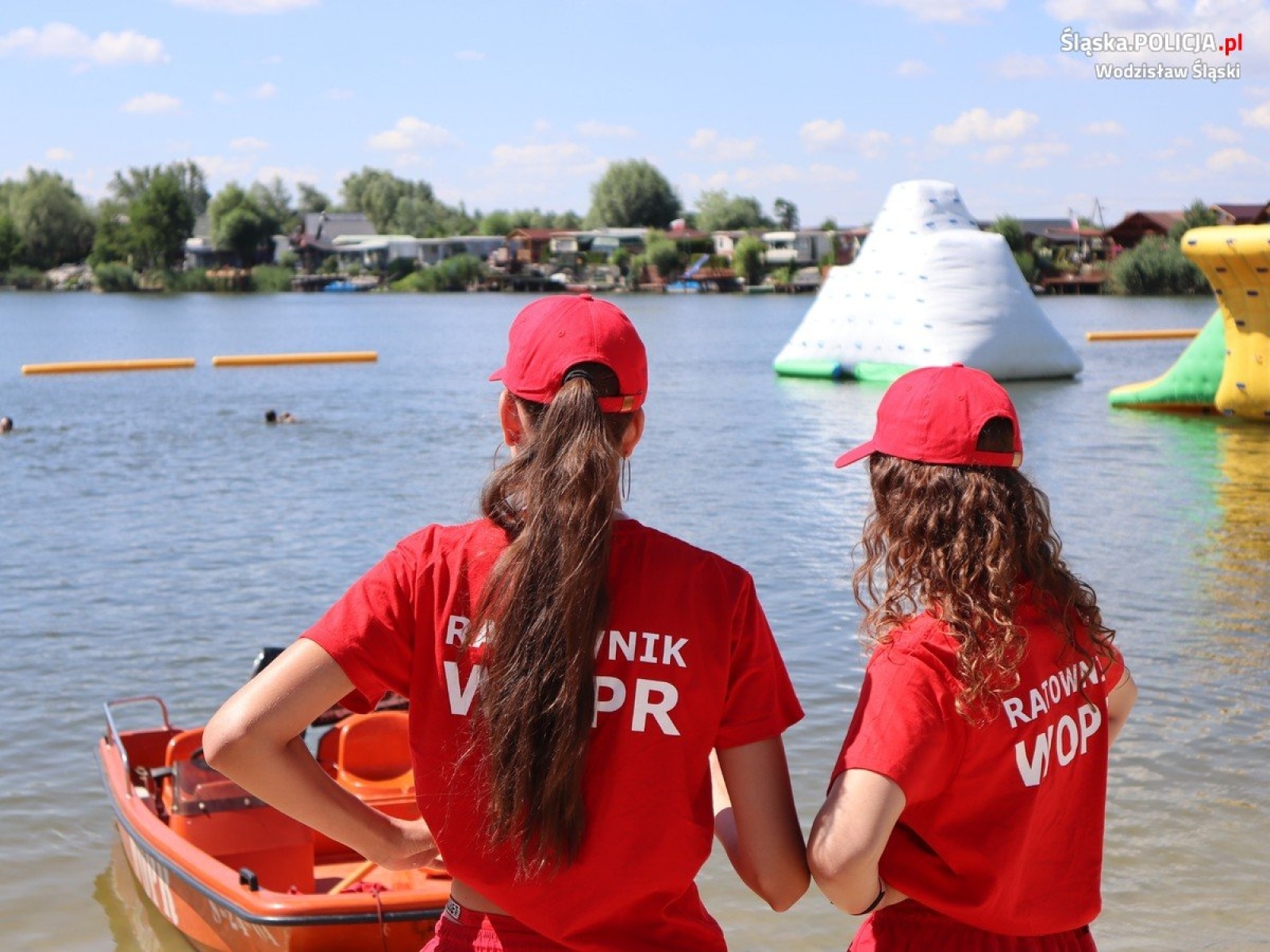 Zdjęcie w galerii na portalu naszwodzislaw.com: Bezpieczeństwo nad wodą. Wspólna akcja policji, strażaków i WOPR wiadomości z regionu