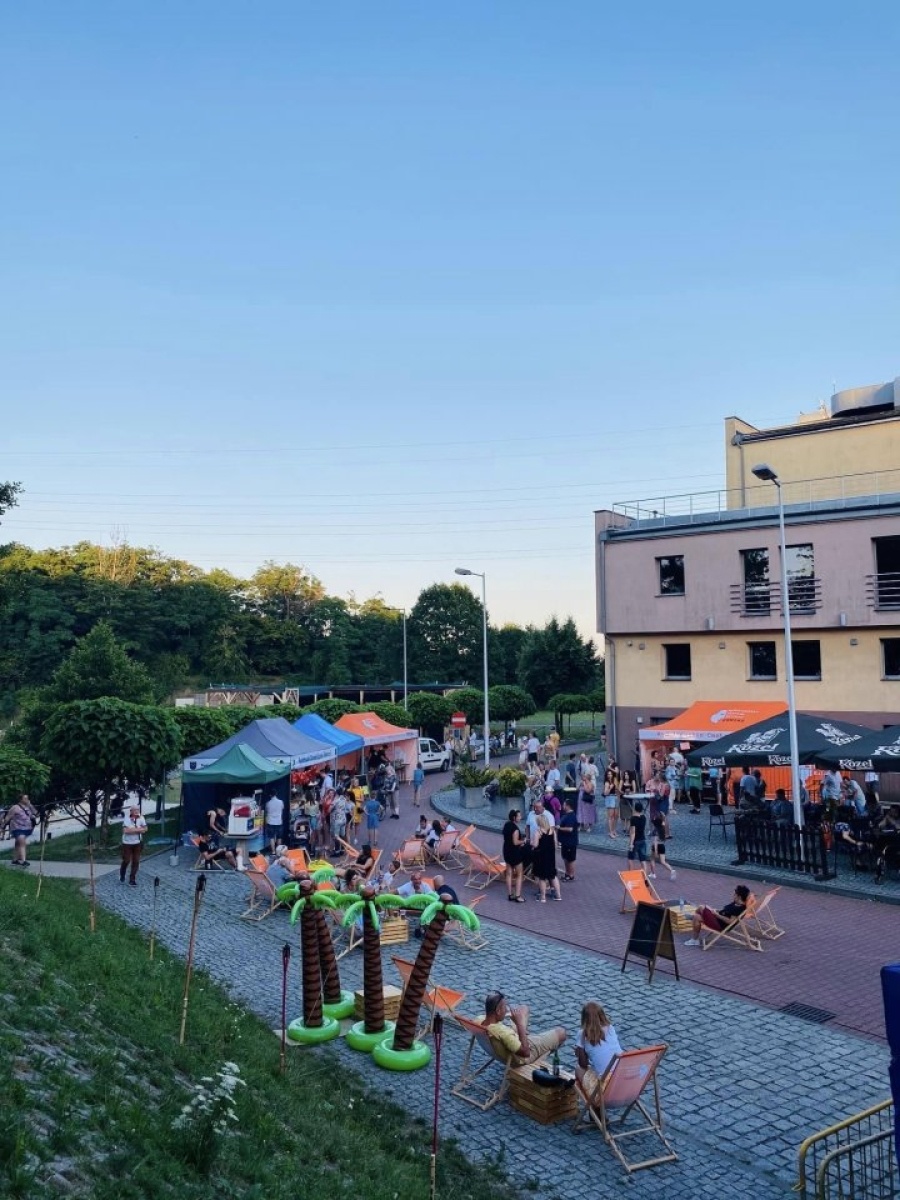 Zdjęcie w galerii na portalu naszwodzislaw.com: Karaiby na niby. Udana impreza w Rydułtowach [FOTO] wiadomości z regionu