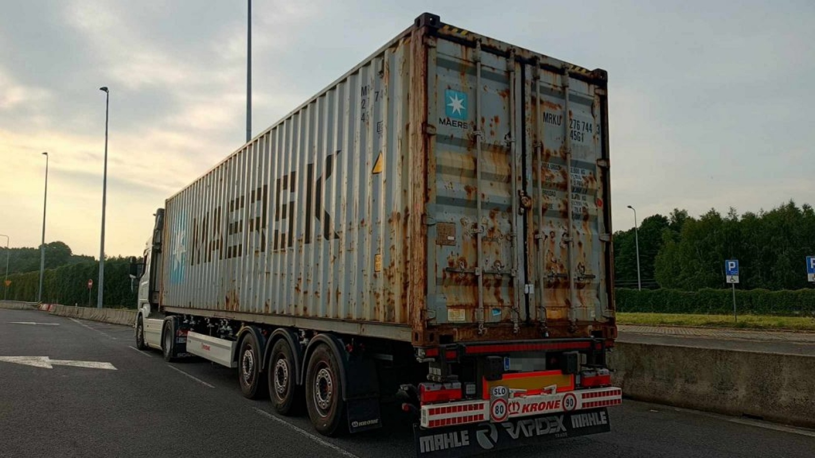 Zdjęcie w galerii na portalu naszwodzislaw.com: Ten kierowca udowodnił, że można pracować za trzech wiadomości z regionu