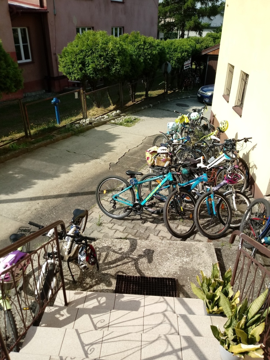 Zdjęcie w galerii na portalu naszwodzislaw.com: Uczestnicy Akcji Lato z wizytą w bibliotece w Rogowie wiadomości z regionu