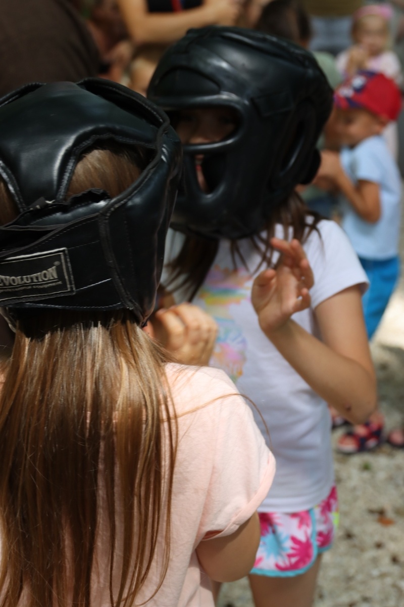 Zdjęcie w galerii na portalu naszwodzislaw.com: Moc dobrej zabawy z rycerzami [FOTO] wiadomości z regionu