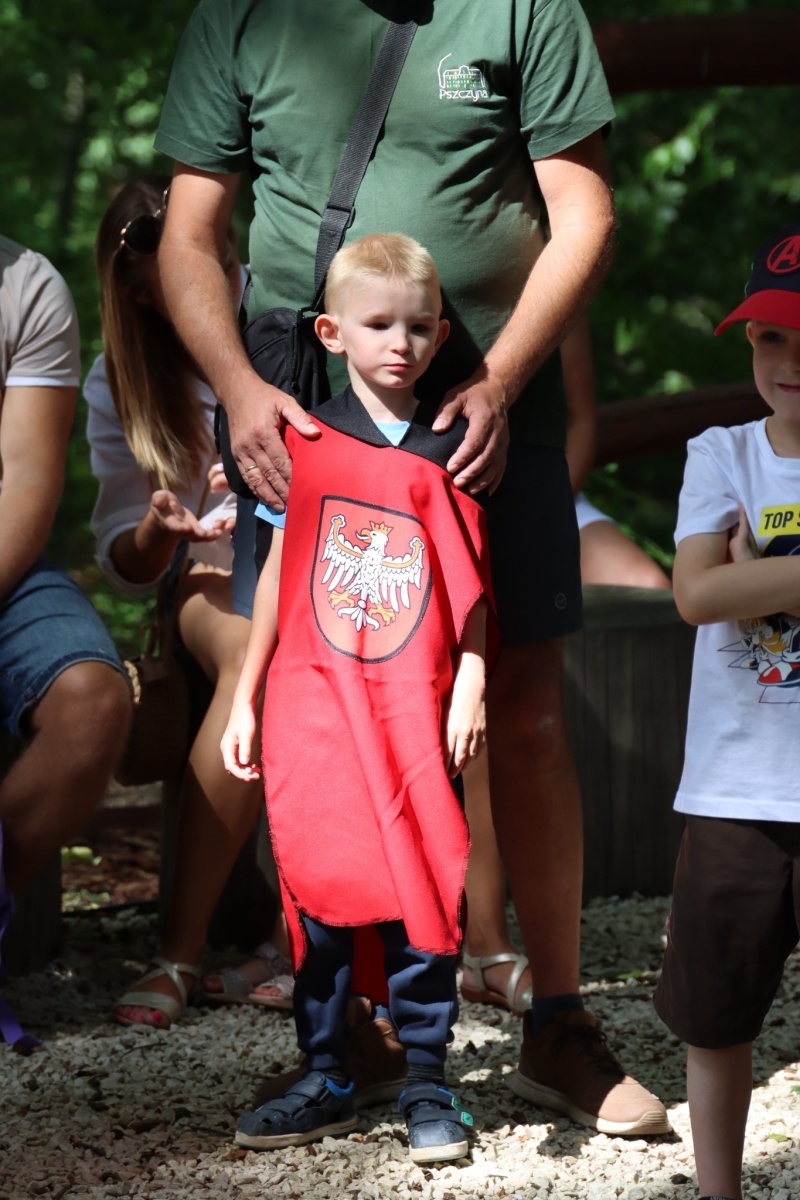 Zdjęcie w galerii na portalu naszwodzislaw.com: Moc dobrej zabawy z rycerzami [FOTO] wiadomości z regionu