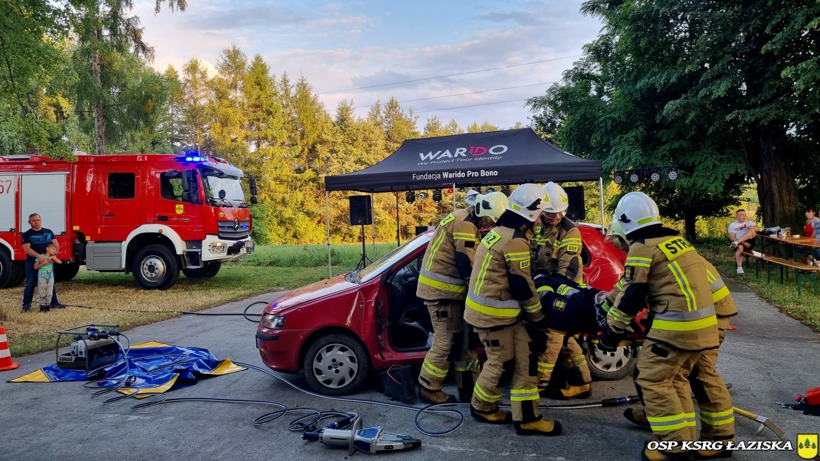 Zdjęcie w galerii na portalu naszwodzislaw.com: Działo się w Łaziskach. Festyn strażacki 2023 za nami [FOTO] wiadomości z regionu