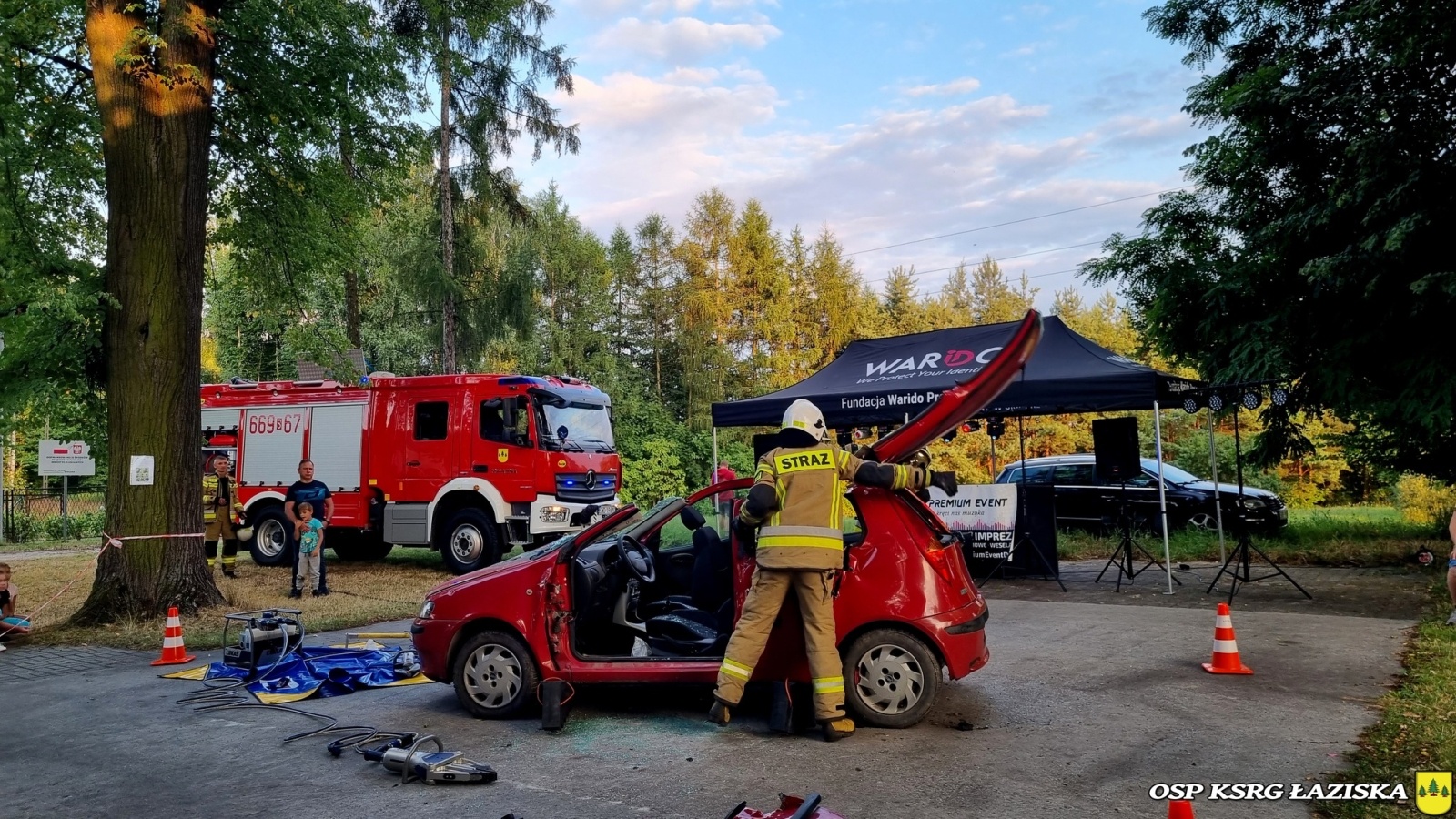 Zdjęcie w galerii na portalu naszwodzislaw.com: Działo się w Łaziskach. Festyn strażacki 2023 za nami [FOTO] wiadomości z regionu