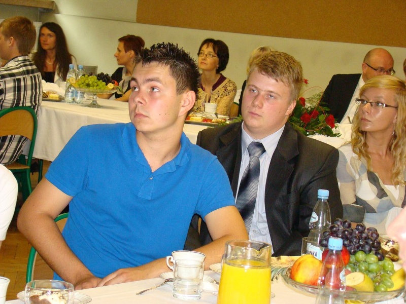 Zdjęcie w galerii na portalu naszwodzislaw.com: Dorośli bawili się nimi jak małe dzieci wiadomości z regionu