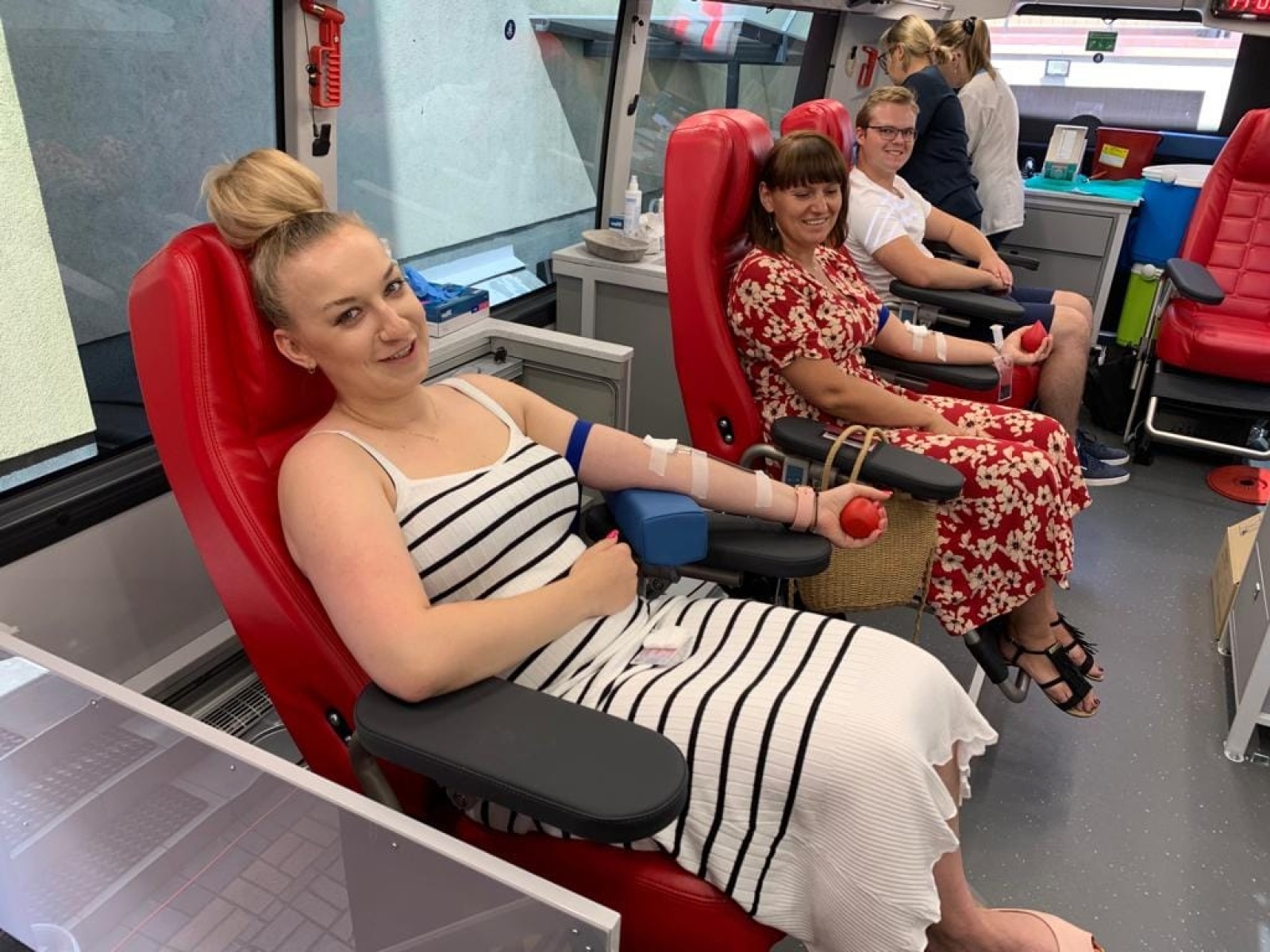 Zdjęcie w galerii na portalu naszwodzislaw.com: Udana zbiórka życiodajnego płynu w Syryni wiadomości z regionu