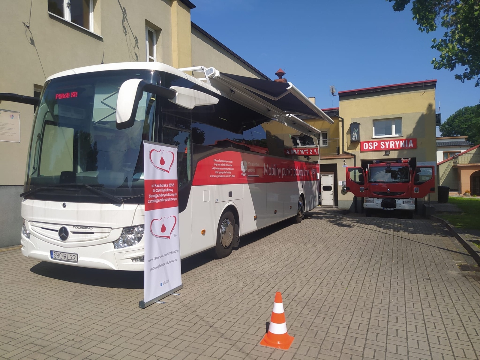 Zdjęcie w galerii na portalu naszwodzislaw.com: Udana zbiórka życiodajnego płynu w Syryni wiadomości z regionu