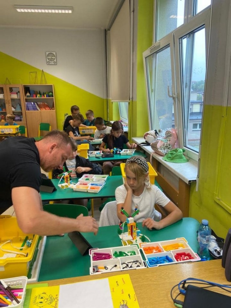 Zdjęcie w galerii na portalu naszwodzislaw.com: Wystartował kolejny turnus półkolonii w Rydułtowach wiadomości z regionu