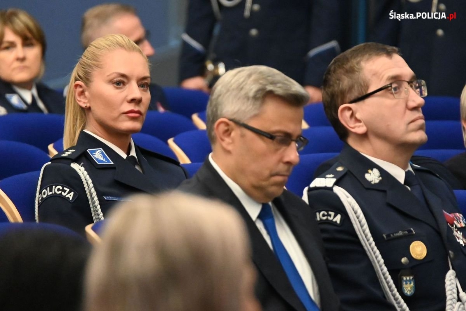 Zdjęcie w galerii na portalu naszwodzislaw.com: Uroczysta zbiórka i wyróżnienia dla policjantów i pracowników [FOTO] wiadomości z regionu