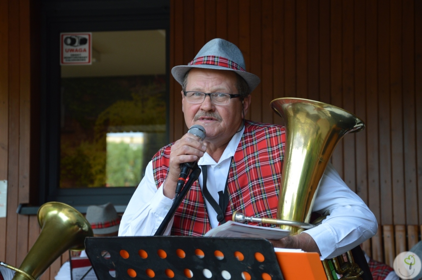 Zdjęcie w galerii na portalu naszwodzislaw.com: Kapela Ujki zagrała na tężniograniu w Radlinie [FOTO] wiadomości z regionu