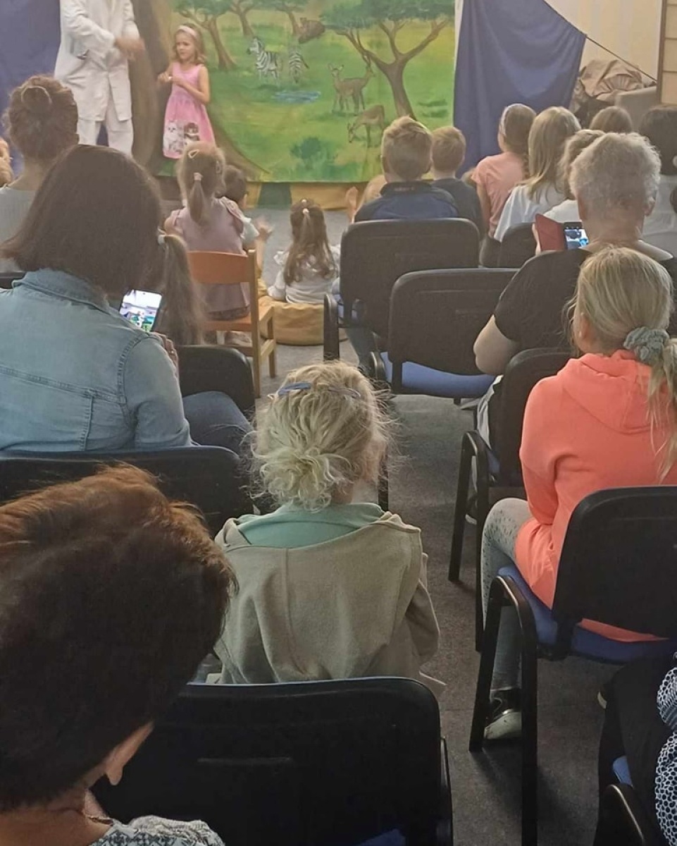 Zdjęcie w galerii na portalu naszwodzislaw.com: Spektakl i zabawa. Teatr Krak-Art w wodzisławskiej książnicy wiadomości z regionu