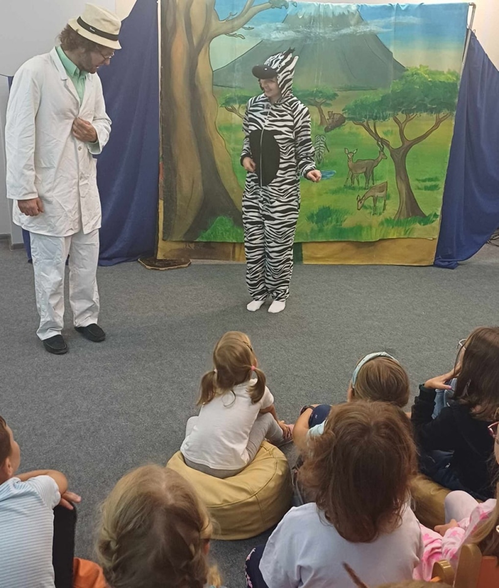 Zdjęcie w galerii na portalu naszwodzislaw.com: Spektakl i zabawa. Teatr Krak-Art w wodzisławskiej książnicy wiadomości z regionu