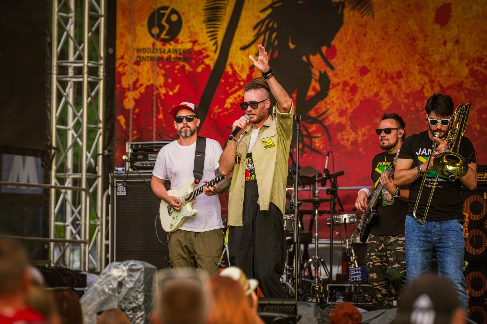 Zdjęcie w galerii na portalu naszwodzislaw.com: Jubileuszowy reggae festiwal za nami [FOTO] wiadomości z regionu