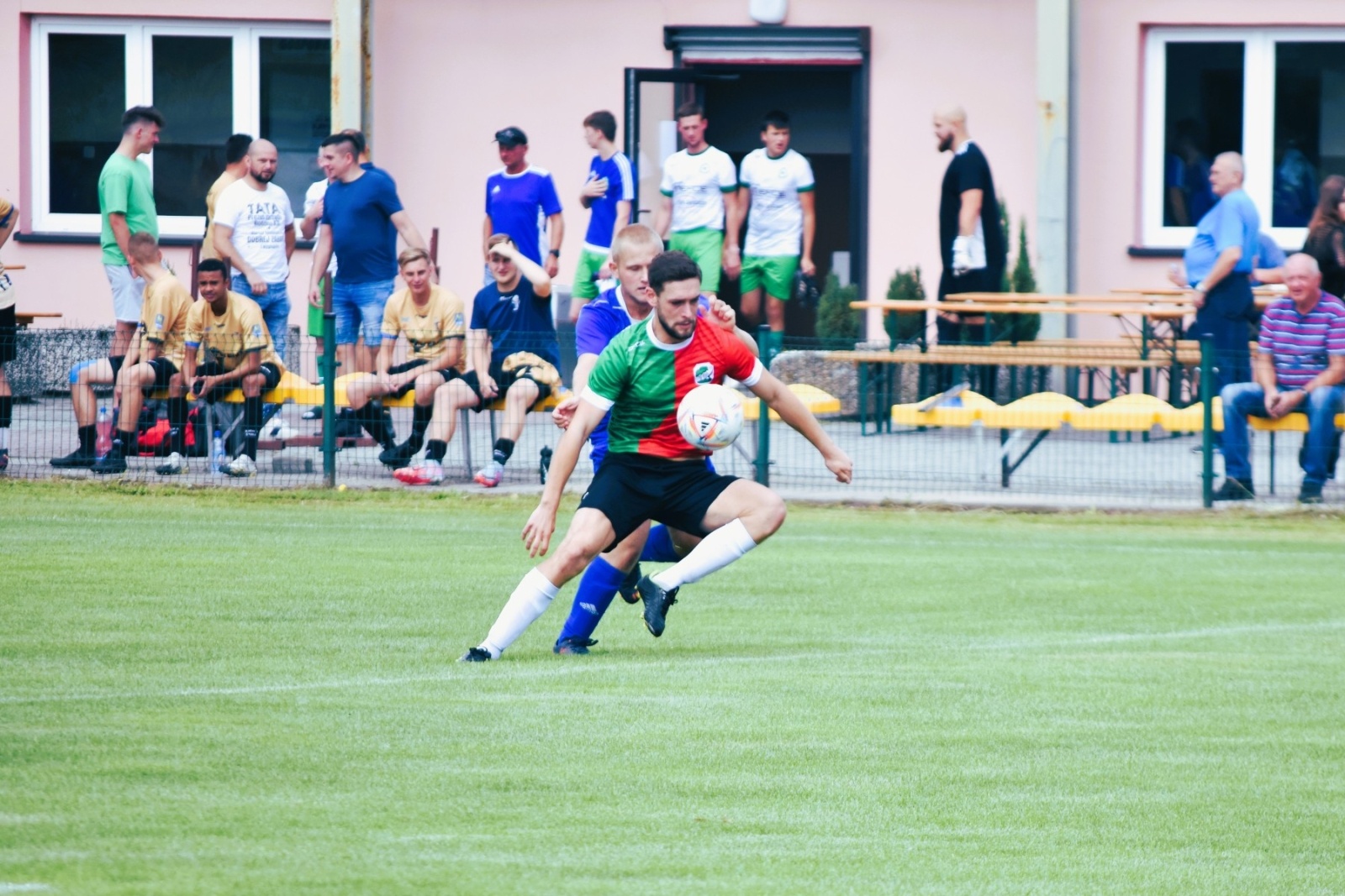 Zdjęcie w galerii na portalu naszwodzislaw.com: Puchar Wójta Gminy Godów za zwycięstwo w Gminnym Turnieju Piłki Nożnej powędrował do Gołkowic wiadomości z regionu