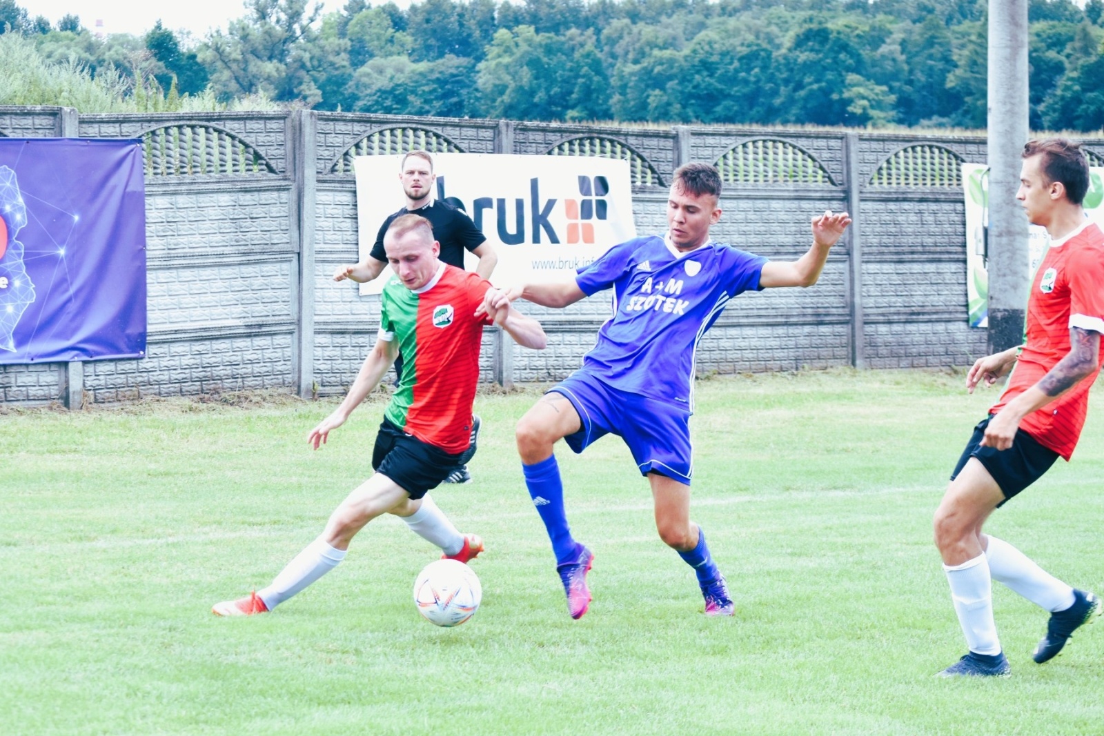 Zdjęcie w galerii na portalu naszwodzislaw.com: Puchar Wójta Gminy Godów za zwycięstwo w Gminnym Turnieju Piłki Nożnej powędrował do Gołkowic wiadomości z regionu