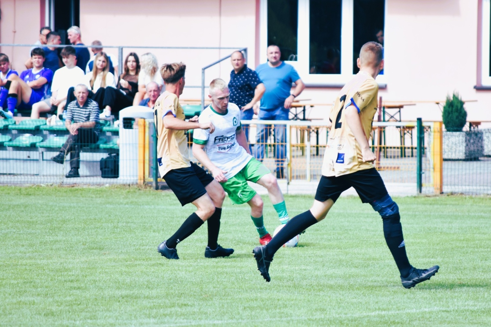 Zdjęcie w galerii na portalu naszwodzislaw.com: Puchar Wójta Gminy Godów za zwycięstwo w Gminnym Turnieju Piłki Nożnej powędrował do Gołkowic wiadomości z regionu