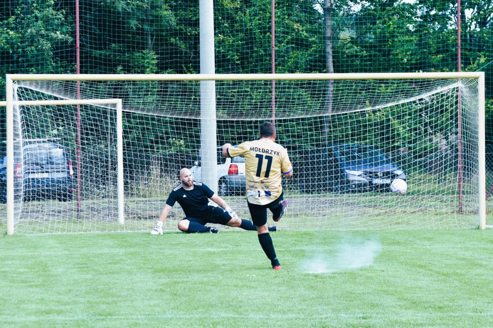 Zdjęcie w galerii na portalu naszwodzislaw.com: Puchar Wójta Gminy Godów za zwycięstwo w Gminnym Turnieju Piłki Nożnej powędrował do Gołkowic wiadomości z regionu