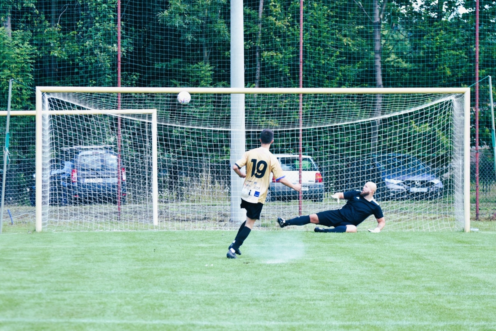 Zdjęcie w galerii na portalu naszwodzislaw.com: Puchar Wójta Gminy Godów za zwycięstwo w Gminnym Turnieju Piłki Nożnej powędrował do Gołkowic wiadomości z regionu