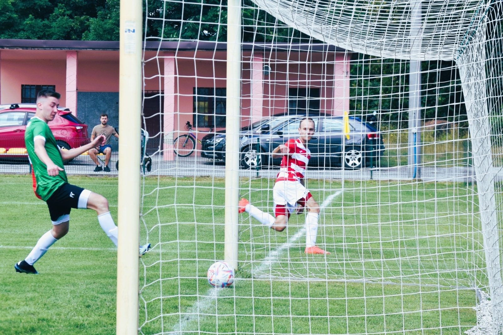 Zdjęcie w galerii na portalu naszwodzislaw.com: Puchar Wójta Gminy Godów za zwycięstwo w Gminnym Turnieju Piłki Nożnej powędrował do Gołkowic wiadomości z regionu