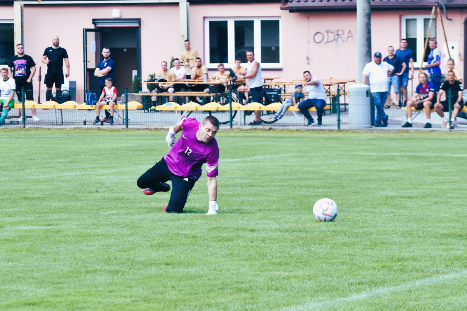 Zdjęcie w galerii na portalu naszwodzislaw.com: Puchar Wójta Gminy Godów za zwycięstwo w Gminnym Turnieju Piłki Nożnej powędrował do Gołkowic wiadomości z regionu