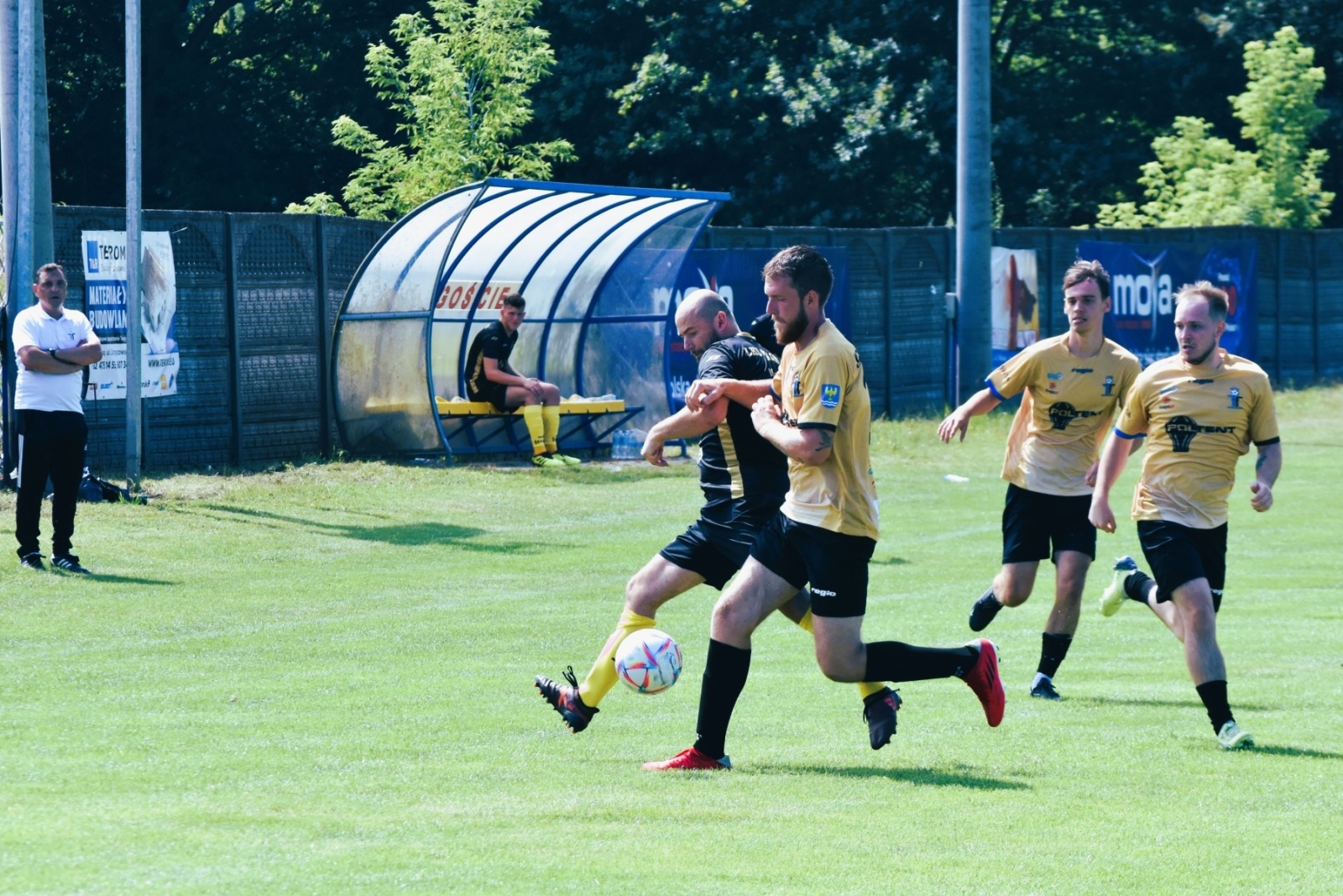 Zdjęcie w galerii na portalu naszwodzislaw.com: Puchar Wójta Gminy Godów za zwycięstwo w Gminnym Turnieju Piłki Nożnej powędrował do Gołkowic wiadomości z regionu