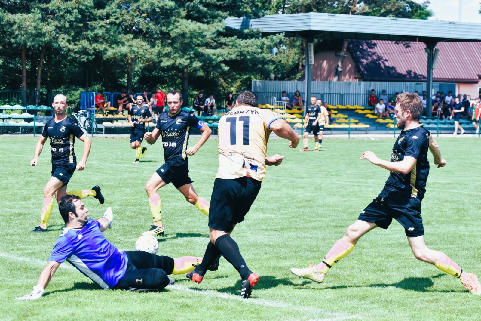 Zdjęcie w galerii na portalu naszwodzislaw.com: Puchar Wójta Gminy Godów za zwycięstwo w Gminnym Turnieju Piłki Nożnej powędrował do Gołkowic wiadomości z regionu