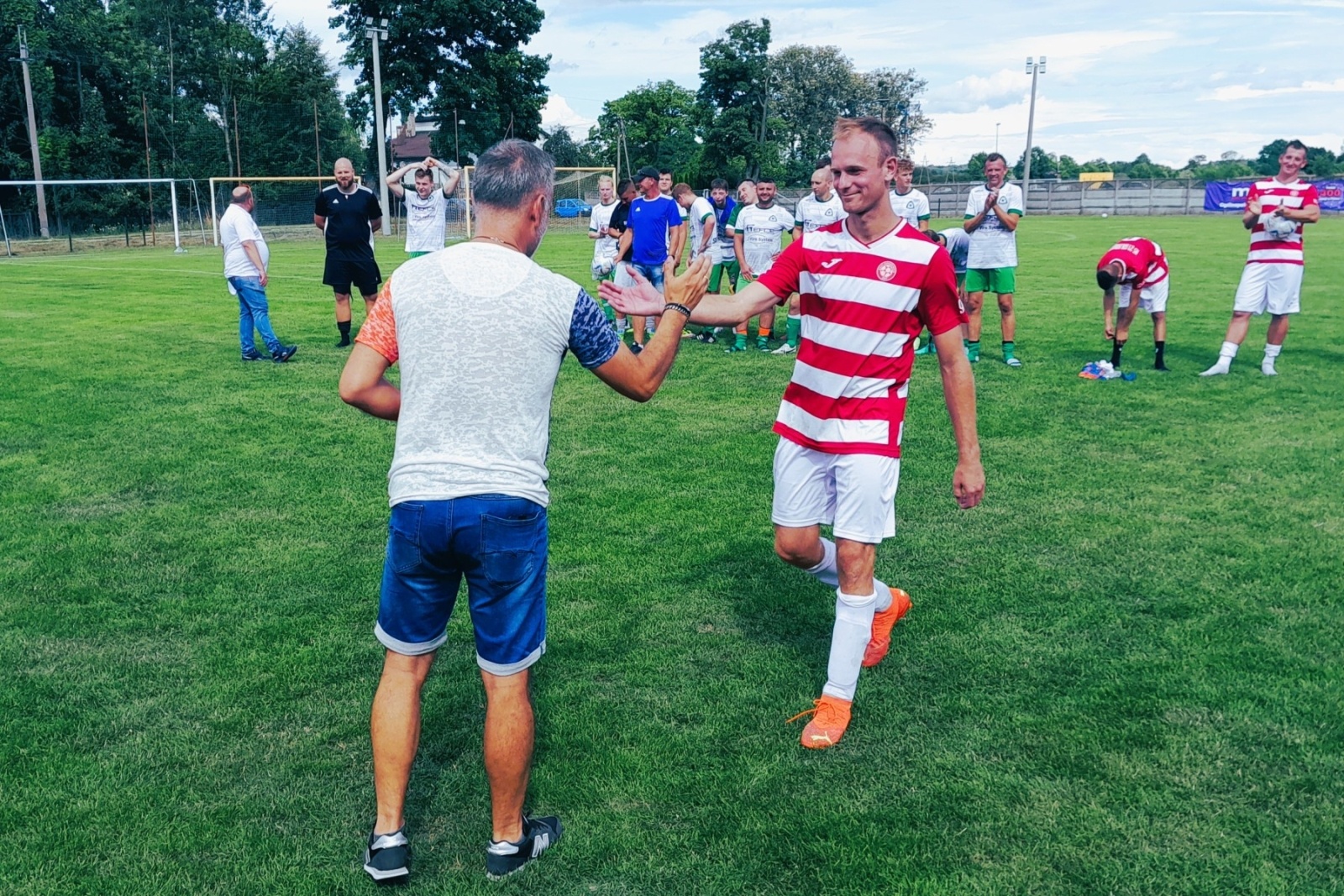 Zdjęcie w galerii na portalu naszwodzislaw.com: Puchar Wójta Gminy Godów za zwycięstwo w Gminnym Turnieju Piłki Nożnej powędrował do Gołkowic wiadomości z regionu