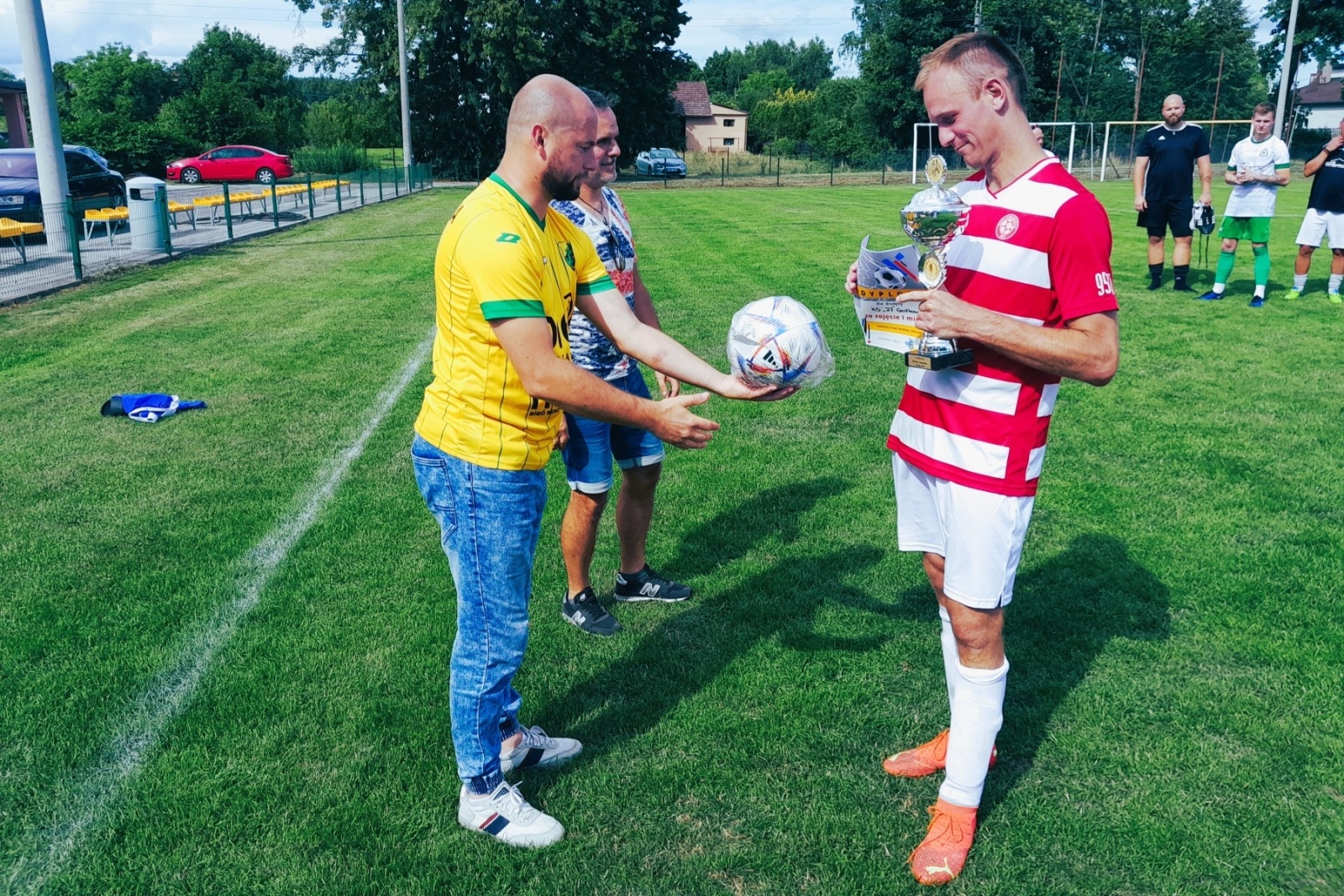 Zdjęcie w galerii na portalu naszwodzislaw.com: Puchar Wójta Gminy Godów za zwycięstwo w Gminnym Turnieju Piłki Nożnej powędrował do Gołkowic wiadomości z regionu