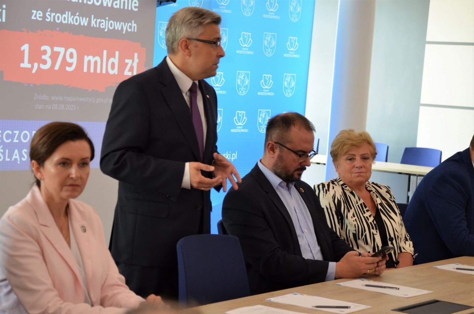 Zdjęcie w galerii na portalu naszwodzislaw.com: Za nami gospodarska wizyta wojewody w powiecie wodzisławskim wiadomości z regionu